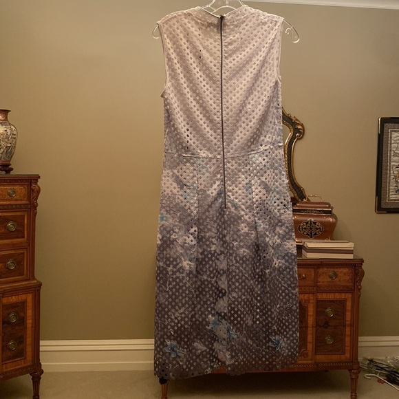 Elie Tahari Sleeveless Dress - Picture 4 of 8